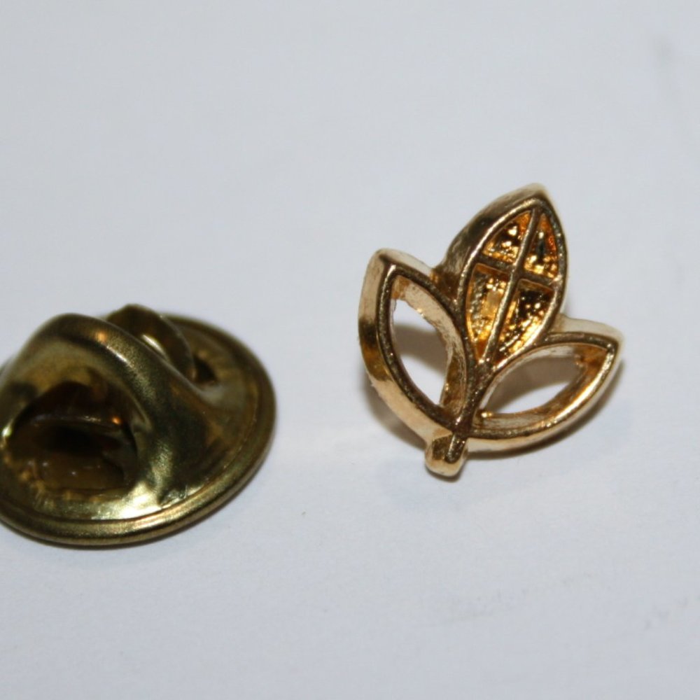 🌾✝️ Vintage Gold Wheat + Cross Lapel Pin · 0.5" ✝️🌾